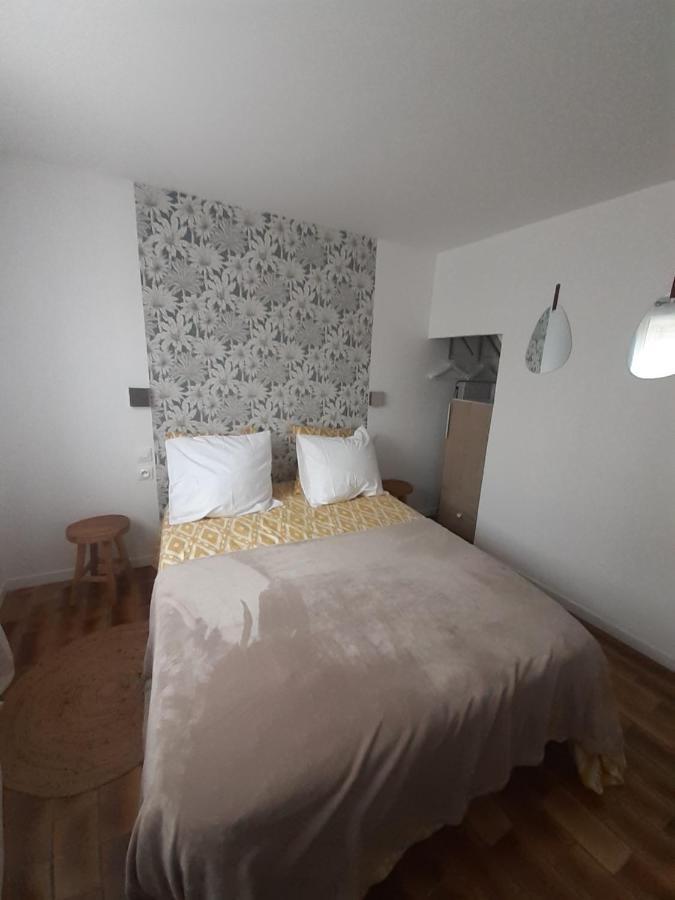 Agreable Maison De Village Avec Terrasse Vinca Екстериор снимка