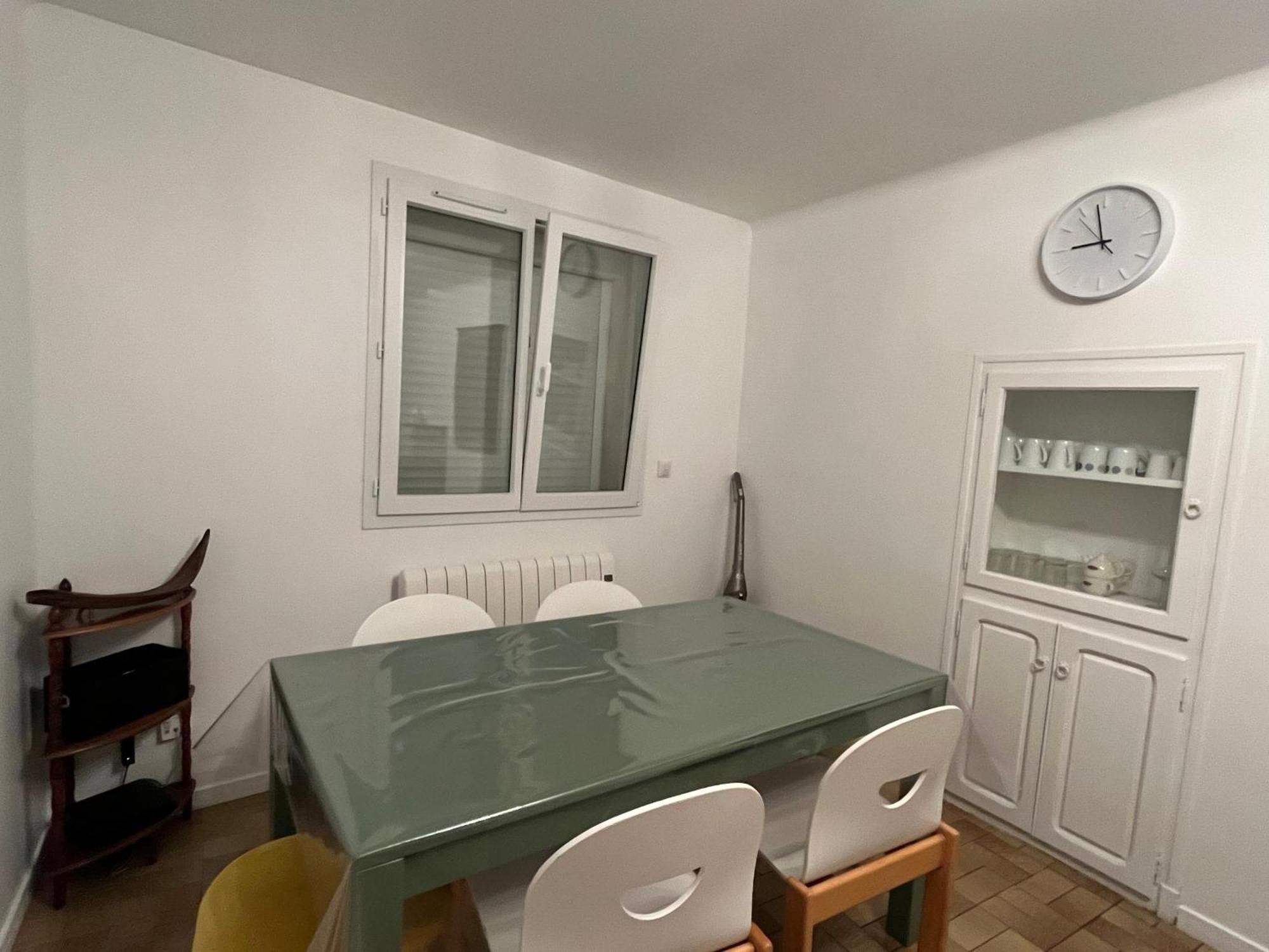 Agreable Maison De Village Avec Terrasse Vinca Екстериор снимка